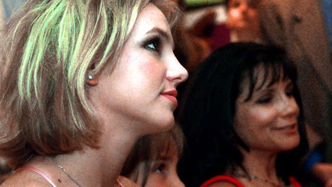 Britney and her mother Lynne in 2000. Picture: AP