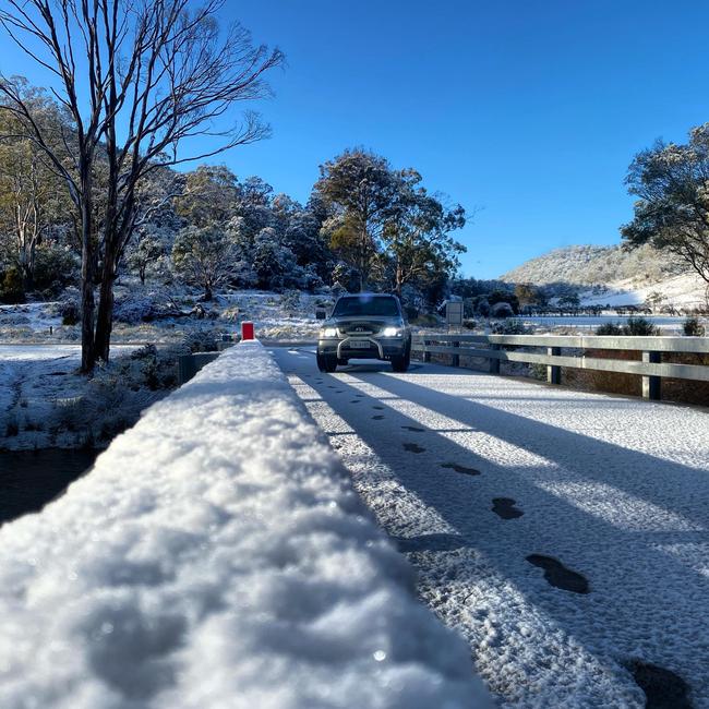 Snow fell to extremely low levels in Burns Creek, east of Launceston on 04/08/2020. Photo: Adam Blake