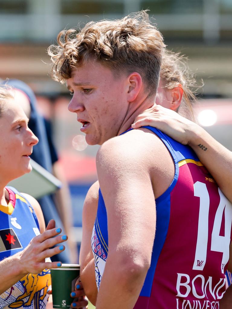 The heckler was ejected. Photo by Dylan Burns/AFL Photos via Getty Images