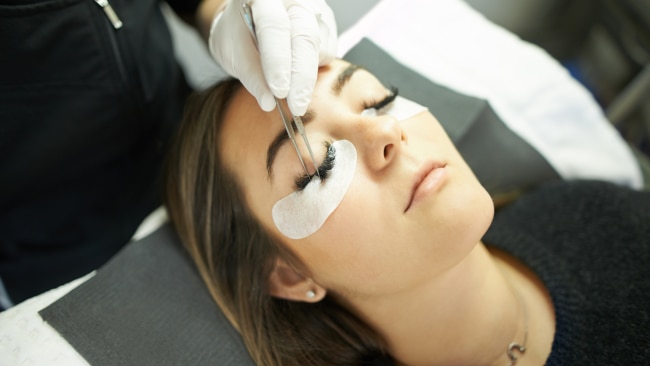 There is no current code of conduct or training requirements to be a lash technician in Australia. Image: IStock