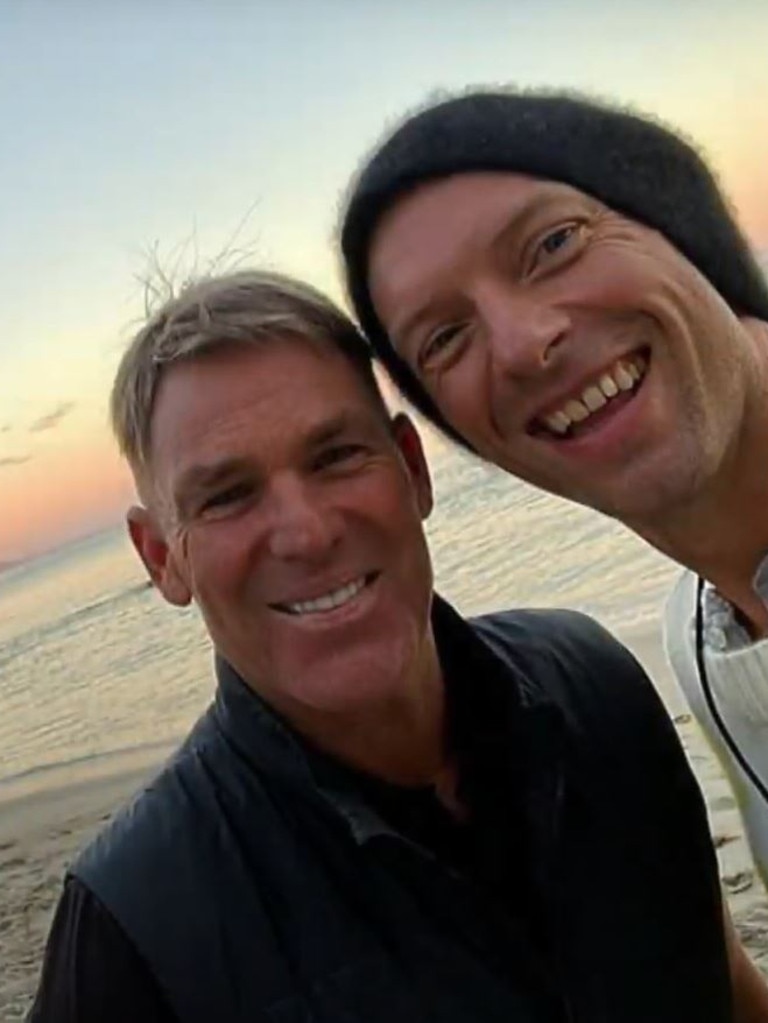 Chris Martin and Shane Warne were great mates. Picture: YouTube