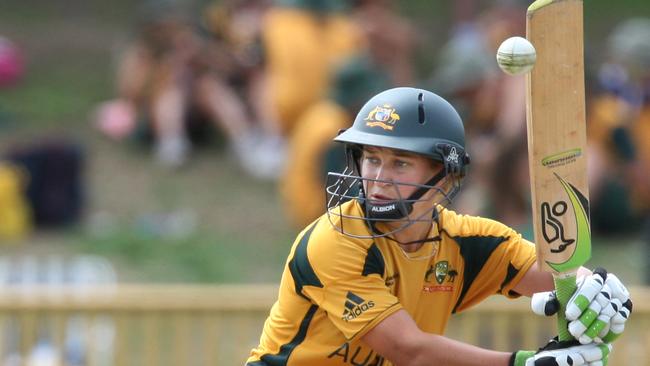 Shelley Nitschke in action for Australia during a World Cup clash.