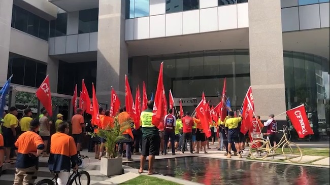 Jewel workers march through Surfers Paradise