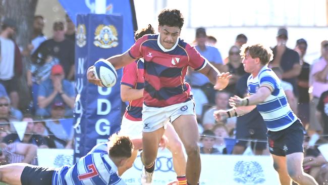 Roman Siulepa breaks through. GPS first XV rugby grand final, Nudgee College Vs BSHS. Saturday September 7, 2024. Picture, John Gass