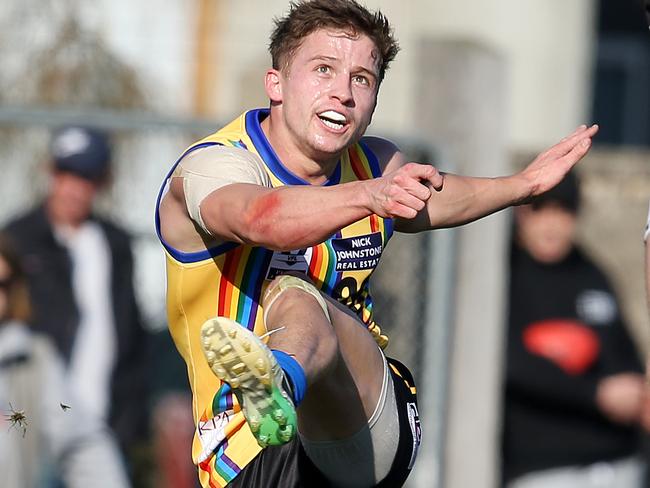 Jack Billings picks up one of his 53 disposals for Sandringham. Picture: Michael Klein