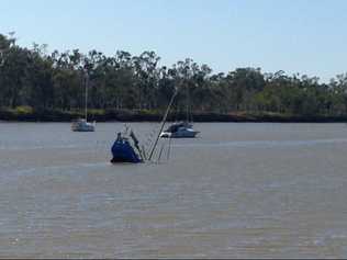 Boat sinks in Fitzroy River. Picture: Kerri-Anne Mesner