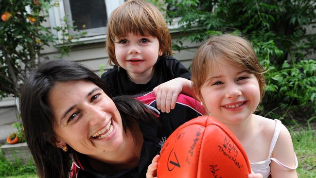 Peta Searle is in line to be an assistant coach to Gary Ayres at Port Melbourne. Peta with her children Tessa, 5 and Jackson, 2.