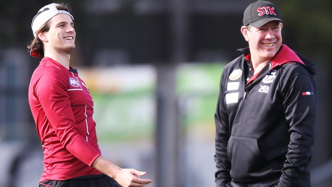 Saints interim coach Brett Ratten is seen with Jack Steele of the Saints during a St Kilda Saints training session at Trevor Barker Beach Oval in Melbourne, Thursday, August 8, 2019. (AAP Image/Michael Dodge) NO ARCHIVING