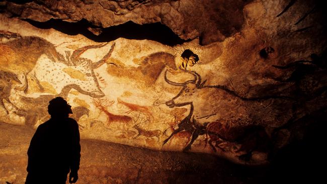 The Great Hall of the Bulls replicated in Lascaux II Cave, opened after damage to the original site.