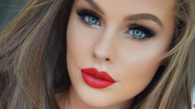 A beauty vlogger has filmed her brain surgery.