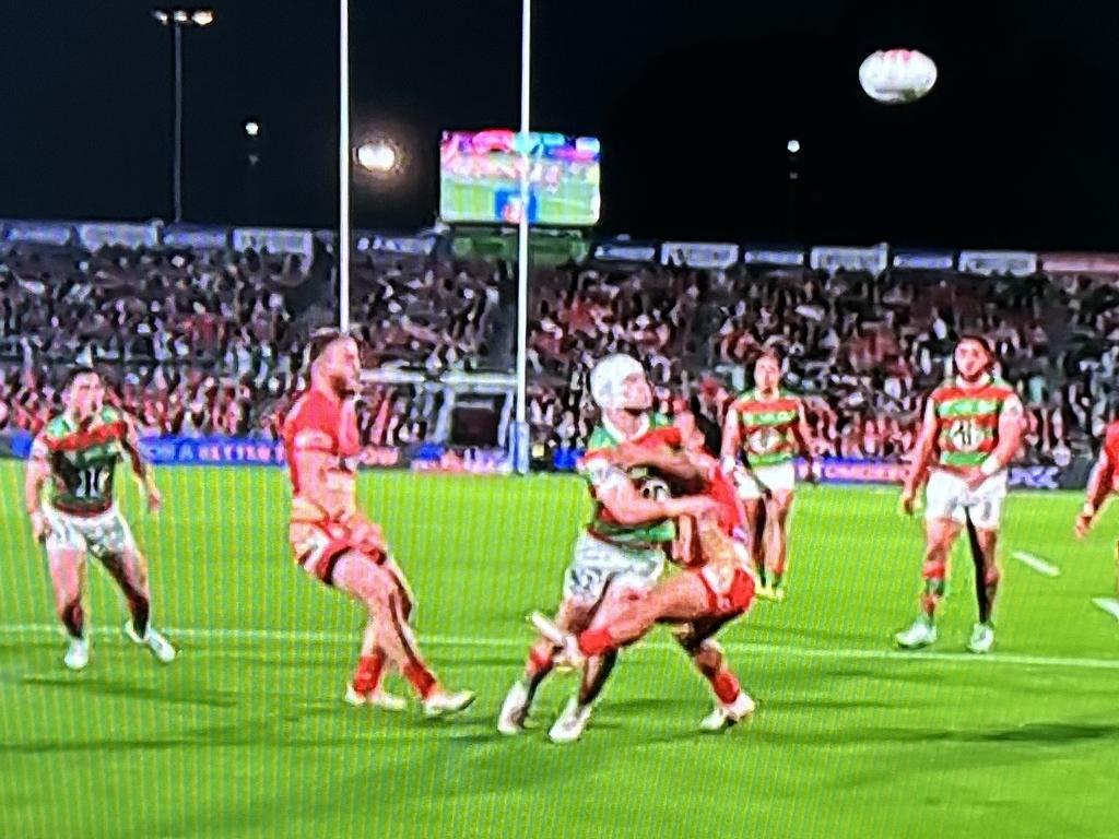 Jye Gray was awarded a penalty try after Trai Fuller made contact with him on the way to collecting the ball. Picture: Fox League