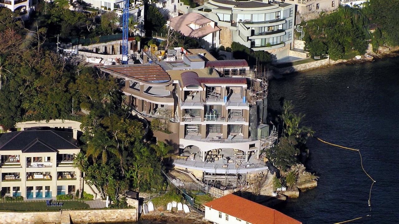 An aerial view of construction of John Symond's home at Wingadal Place, Point Point, in 2005.