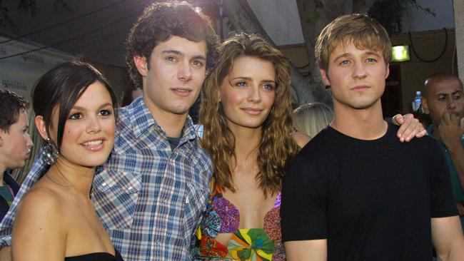 <i>The O.C.</i>’s Rachel Bilson, Adam Brody, Mischa Barton, and Benjamin McKenzie at the 2003 Teen Choice Awards. Picture: Frederick M. Brown