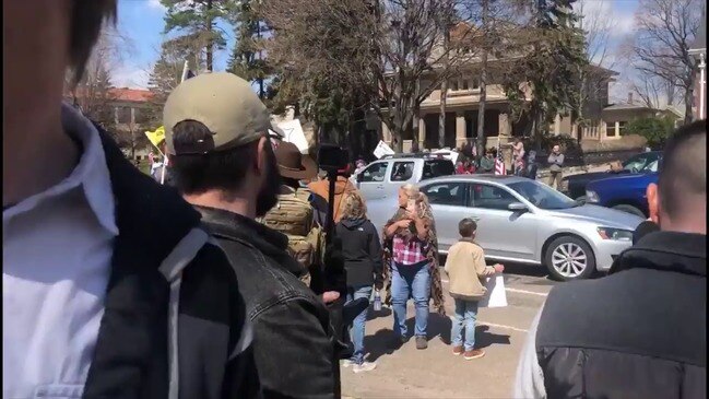 Minnesotans Protest Coronavirus Lockdown Outside Governor's Residence