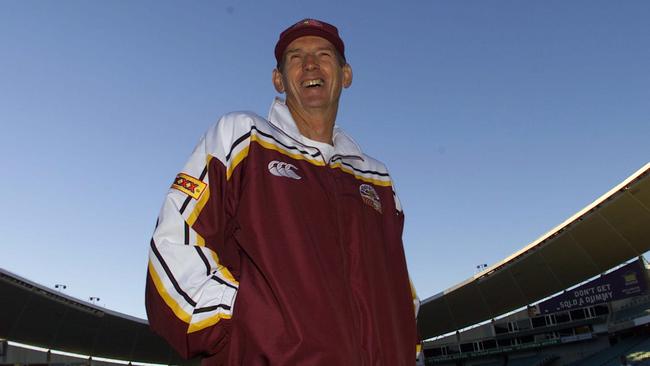 Wayne Bennett as Maroons coach in 2002 Picture: David Kapernick