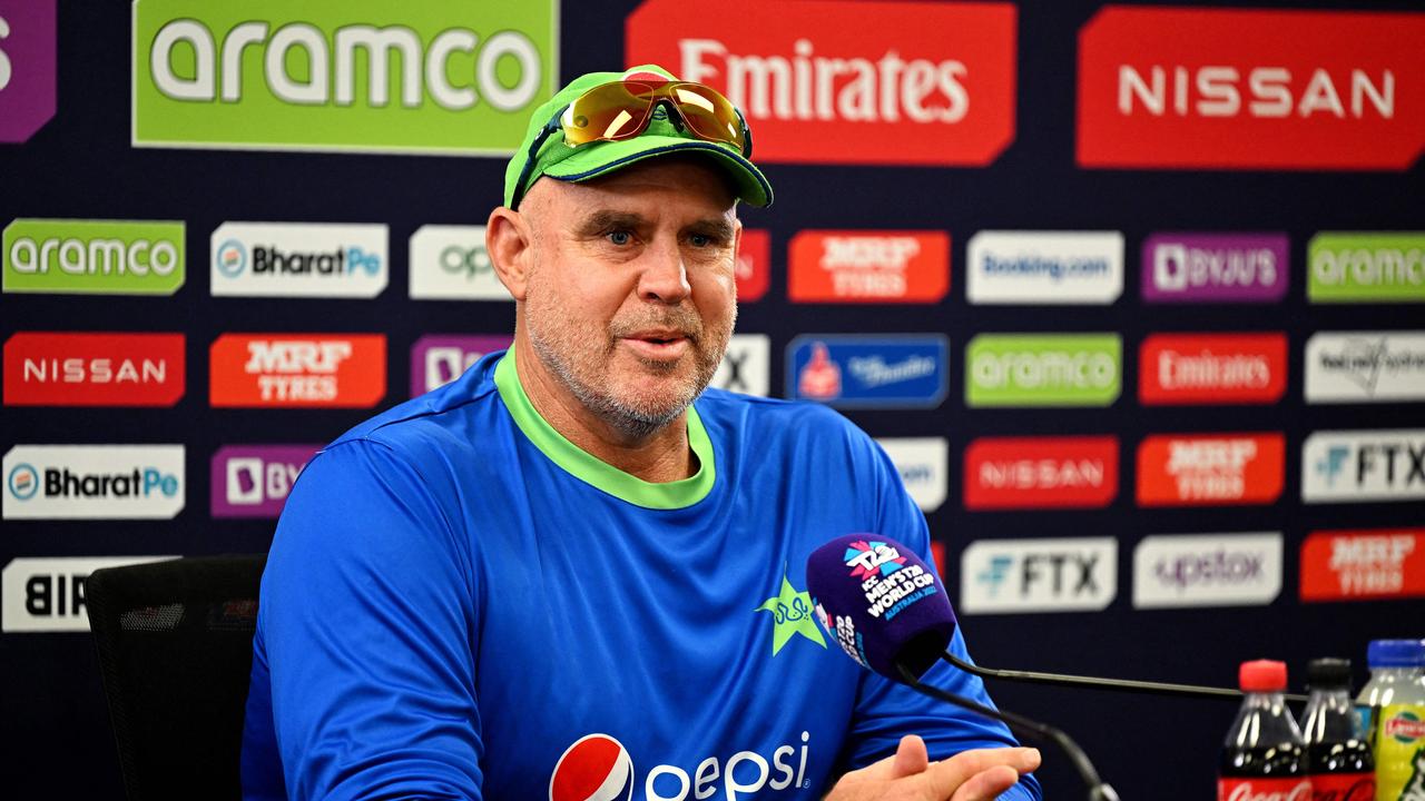 Matthew Hayden knows what he’s talking about when it comes to playing in India. Photo by Saeed KHAN / AFP.