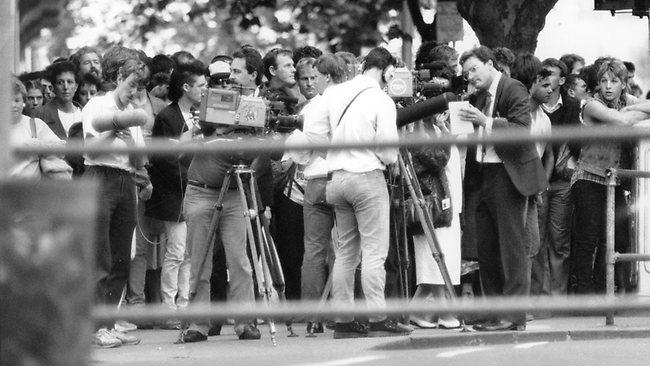 Queen St massacre, media, spectators