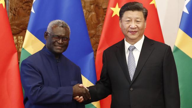 Chinese President Xi Jinping, right, Solomons Prime Minister Manasseh Damukana Sogavare. Picture: Getty Images