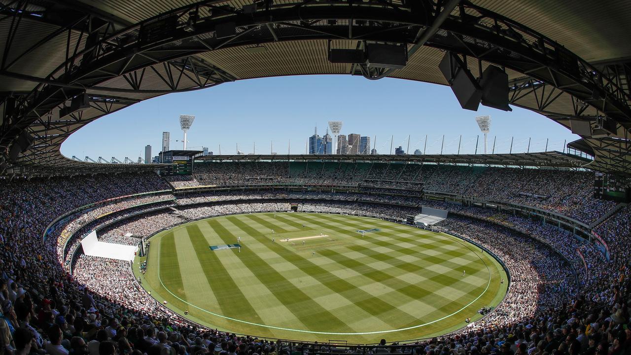 Melbourne Cricket Ground staff install pitches despite doubt over