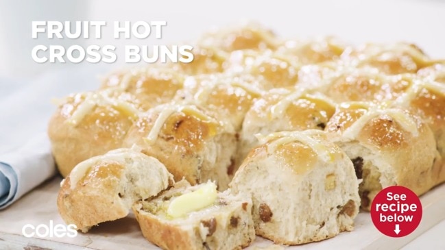 How to make traditional hot cross buns