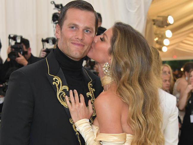 NEW YORK, NY - MAY 07:  Tom Brady and Gisele Bundchen attends the Heavenly Bodies: Fashion & The Catholic Imagination Costume Institute Gala at The Metropolitan Museum of Art on May 7, 2018 in New York City.  (Photo by Neilson Barnard/Getty Images)