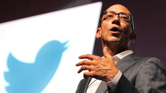 epa03865068 (FILE) A file photograph showing Twitter CEO Dick Costolo attends a Twitter seminar during the 59th edition of the International festival of creativity, Cannes Lions in Cannes, France, 20 June 2012. Social media company Twitter announced on 12 September 2013 through its own service that it has filed paperwork for a planned initial public offering of shares. EPA/SEBASTIEN NOGIER *** Local Caption *** 50396927