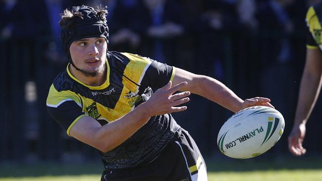 DAILY TELEGRAPH 8TH JUNE 2022Pictured is Jack Branda from Bass High passing the ball during Bass Highs 32-12 loss in their pool game against St Dominic's College in the 2022 NSW Schoolboy Cup.Picture: Richard Dobson