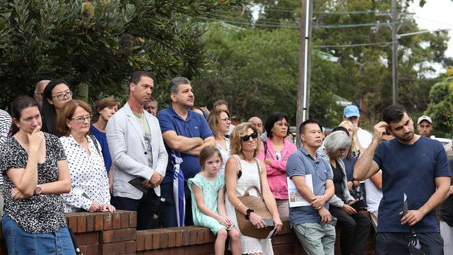 A trend of homes later being listed for hundreds of thousands dollars more after being passed in at auction is disheartening prospective buyers. Picture: NCA NewsWire / Dylan Coker