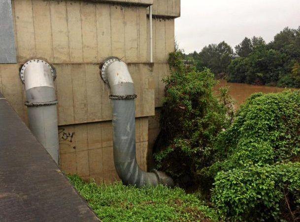 PUMPING: The Browns Creek flood pumps on the Wilsons River in Lismore were severely damaged by the March floods. Picture: Marc Stapelberg