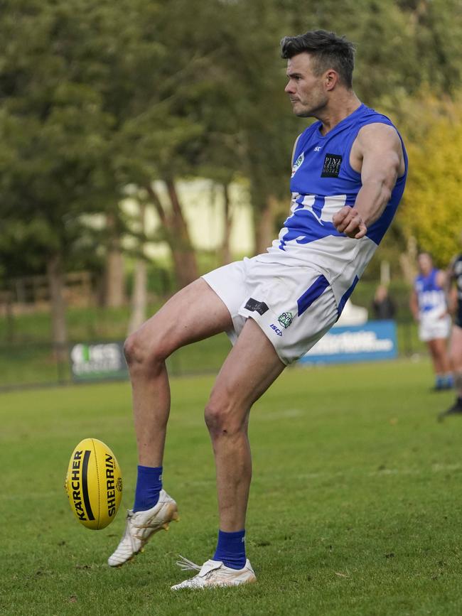 Mark Seedsman in action for Officer. Picture: Valeriu Campan.