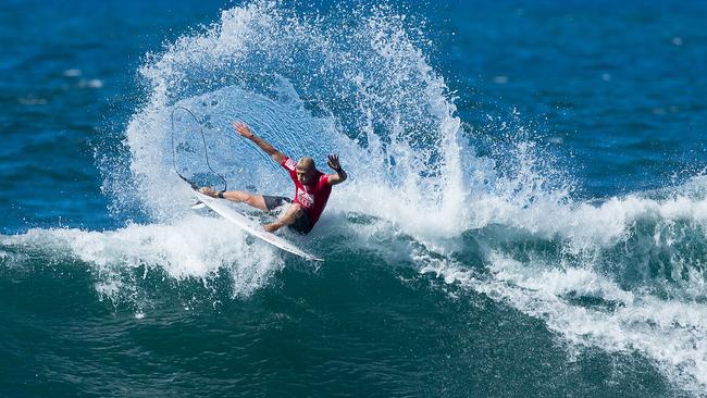 Joel Parkinson tipping Mick Fanning to defend world crown at Pipeline ...