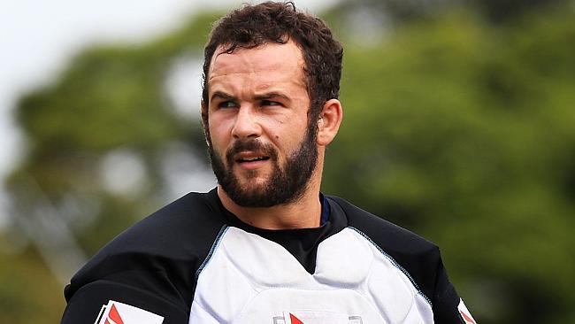 Jono Lance has replaced the injured Israel Folau at fullback to play the Sharks this weekend.