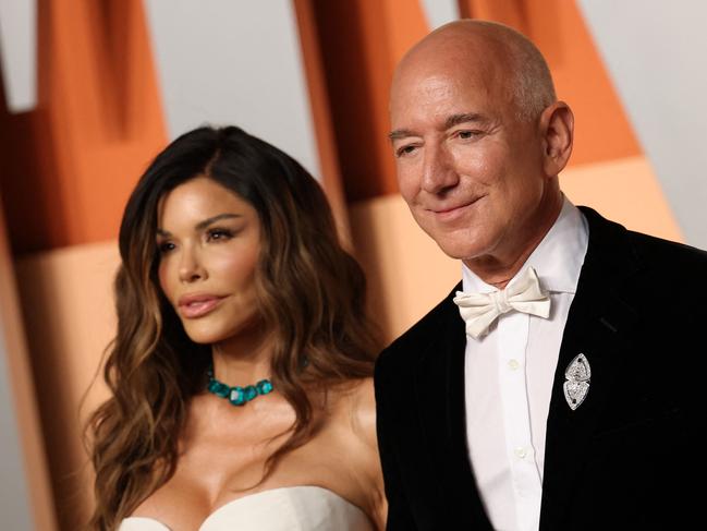 Lauren Sanchez and Amazon CEO Jeff Bezos have set their wedding date. Picture: AFP