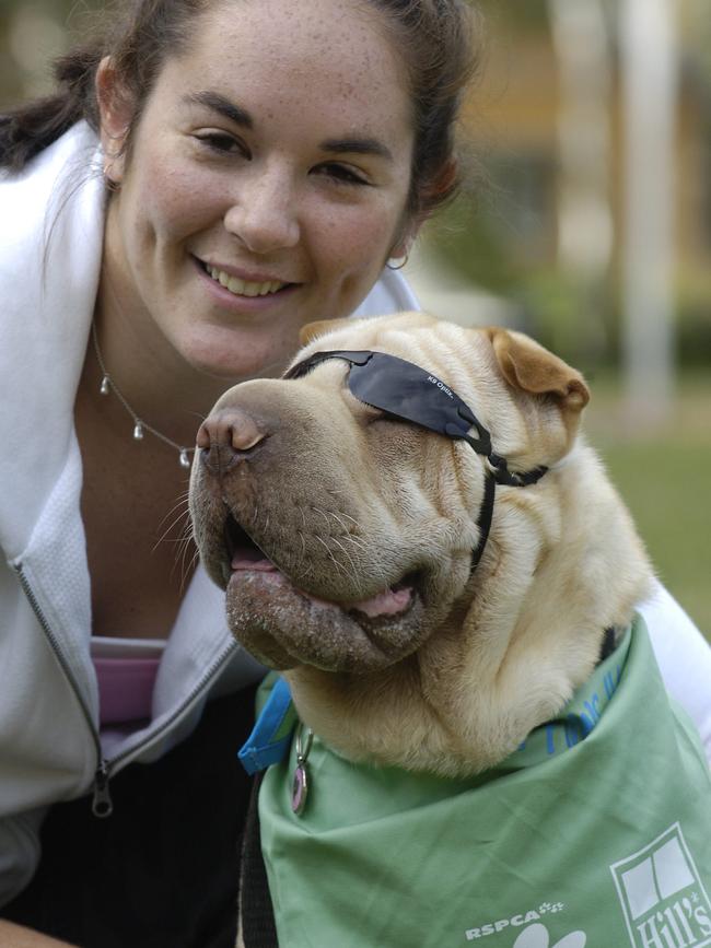 Rachel Fullerton with another dog.