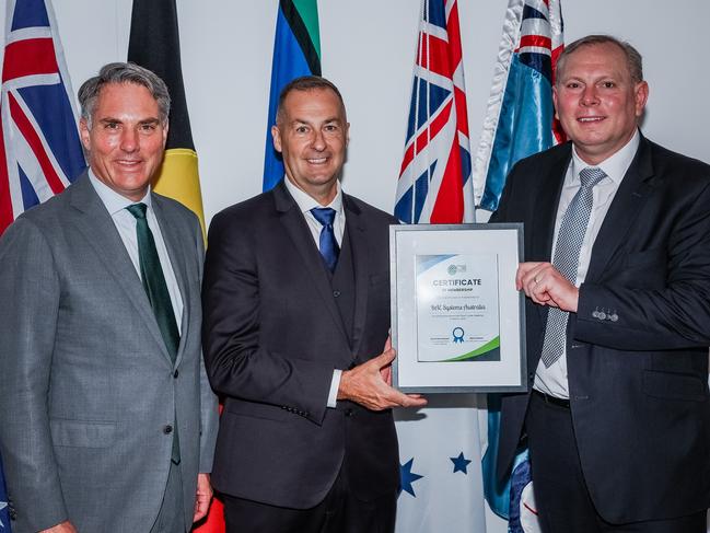 (L-R) Deputy Prime Minister and Minister for Defence Richard Marles, Advanced Fibre Cluster CEO David Buchanan and BAE Systems Australia CEO Ben Hudson.