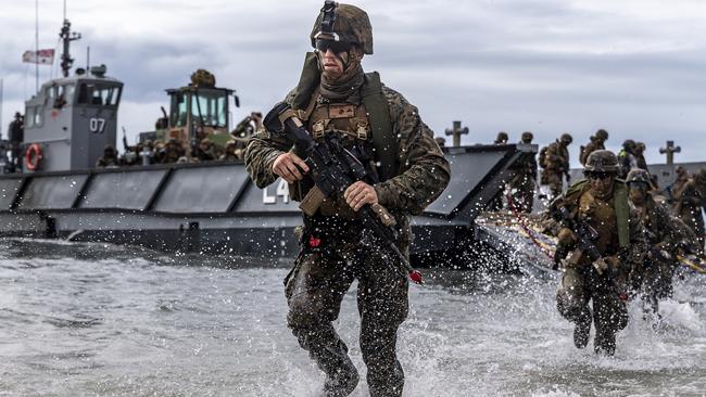 U.S. Marines conduct a simulated amphibious assault of exercise Talisman Sabre 19 in Bowen.