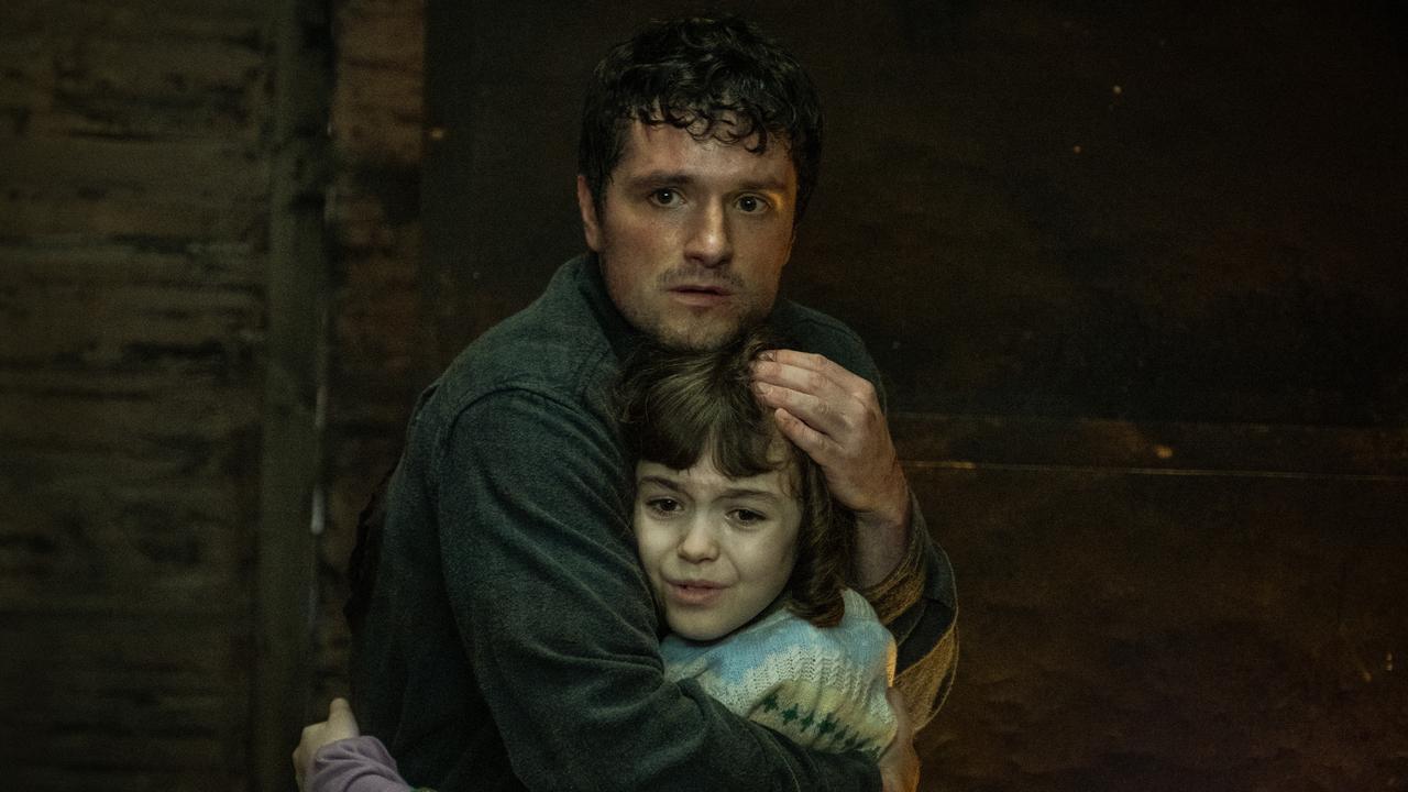 Mike (Josh Hutcherson) and Abby (Piper Rubio) in Five Nights at Freddy's, directed by Emma Tammi.