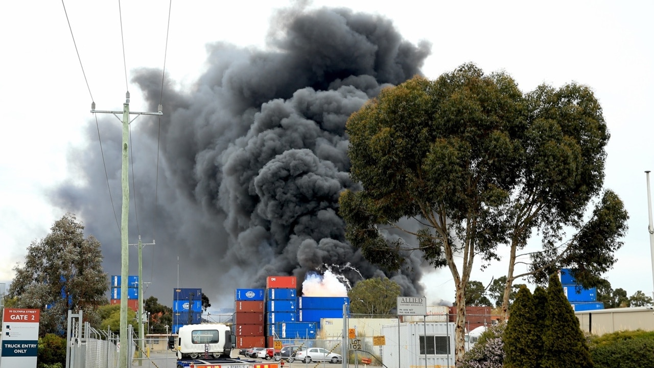 West Footscray factory fire linked to illegal chemical dumps