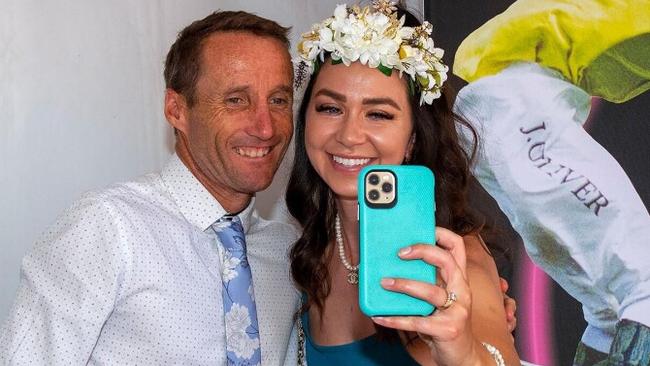 Damien Oliver meets the fans and poses for selfies where his incredible journey began in Perth. Picture: Western Racepix.