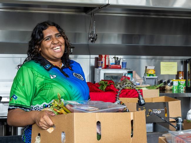 Every Tuesday SecondBite provides around 12 boxes and two eskies of fresh fruit and vegetables,, canned goods, meats, dairies and other essentials to The Murri School (Brisbane)  which are then sorted and, made up into individual food parcels for families doing it tough.