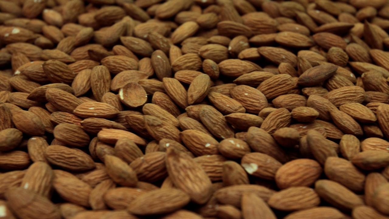 Aussie almonds ‘edging back’