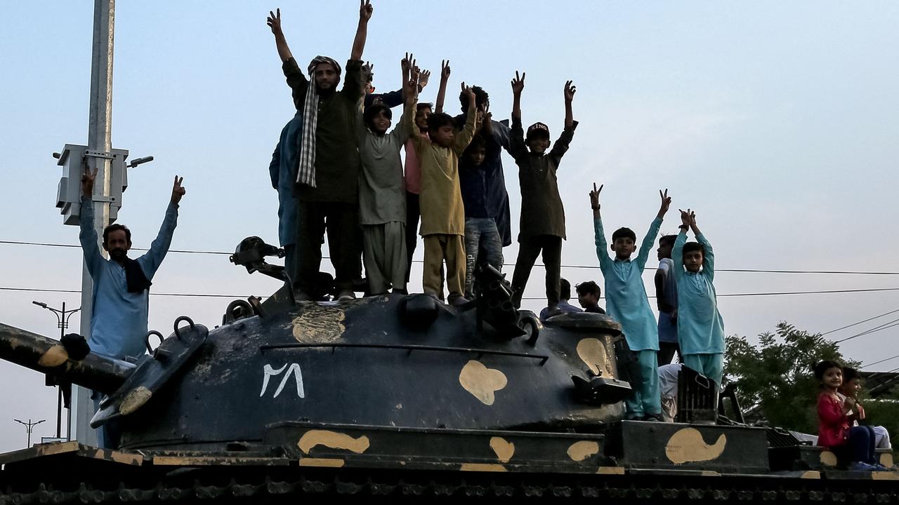 India, Pakistan trade claims of ceasefire violations