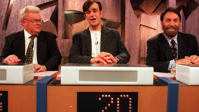 Tim Ferguson (centre) on Sale of the Century with former politicians Graham Richardson (left) and Phil Cleary (right).