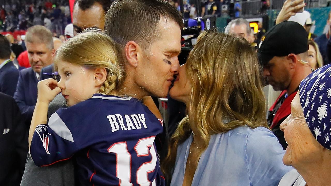 Gisele Bundchen breaks down over Tom Brady divorce, denies divorce