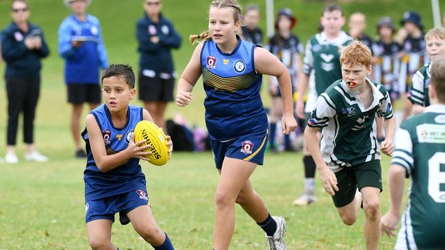 Garbutt Magpie Cup AFL carnival semi finals, St Anthony's Catholic College v Ryan Catholic College. Picture: Shae Beplate.