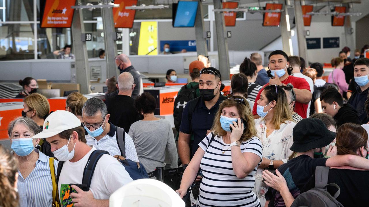 Long queues at Sydney Domestic Airport. Picture: NCA NewsWire / James Gourley