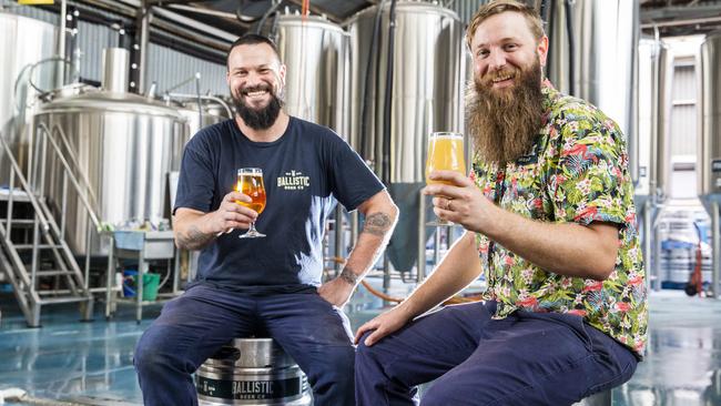 Evan Lloyd and Lachy Crothers at Ballistic Beer Co. in Salisbury. (AAP Image/Richard Walker)