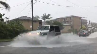 Heavy rain pools on Kennedy Drive at Tweed Heads. Picture: Mackenzie Colahan/9 News