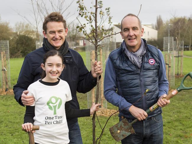 Jon Dee with daughter Estelle and BBC TV star and Grand Designs Presenter Kevin McCloud.