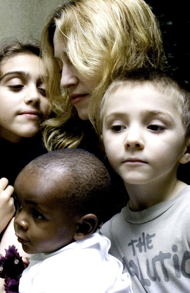 Madonna with Lourdes (9), Rocco (6) and 13-month old David Banda in 2006.